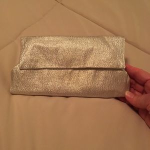 ⭐️Vintage silver lame fabric clutch wallet/bag.